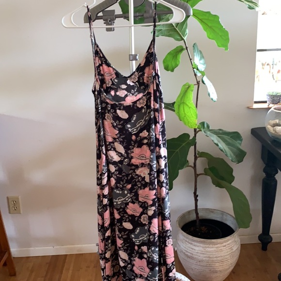 Spell Winona Midi Dress - Picture 7 of 10